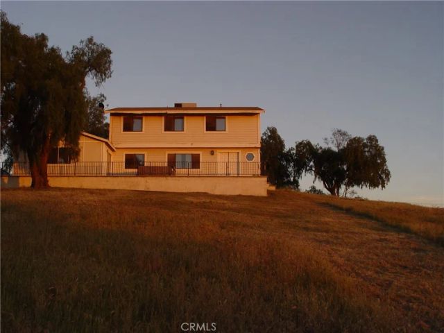 38400 San Ignacio, Hemet, CA 92544