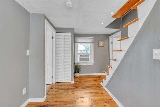 10 W Birch Rd, Norfolk, MA 02056