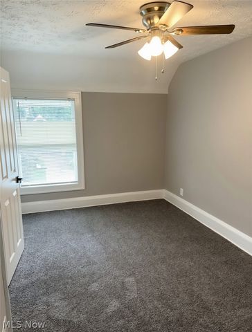 1568 Blossom Park Avenue, Lakewood, OH 44107