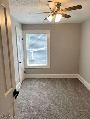 1568 Blossom Park Avenue, Lakewood, OH 44107