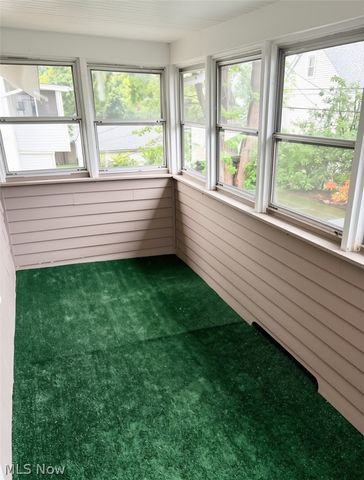 1568 Blossom Park Avenue, Lakewood, OH 44107
