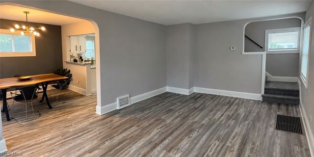 1568 Blossom Park Avenue, Lakewood, OH 44107