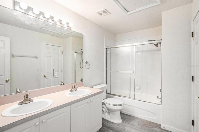 4330 HAR PAUL CIRCLE, Tampa, FL 33614