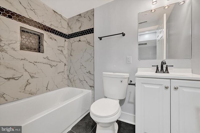 2512 HOLLINS ST, Baltimore, MD 21223