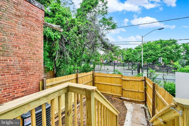 2512 HOLLINS ST, Baltimore, MD 21223