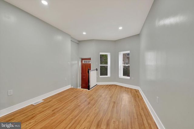 2512 HOLLINS ST, Baltimore, MD 21223