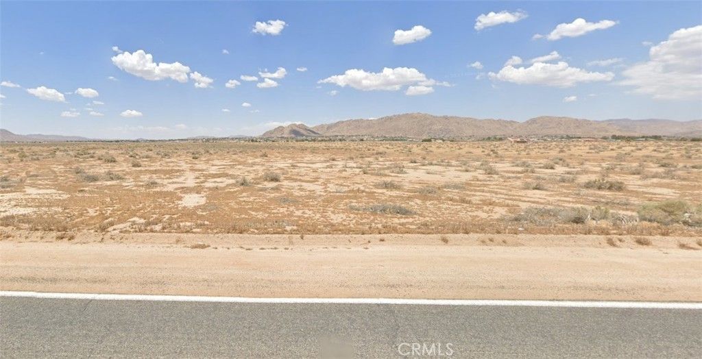 23350 Standing Rock, Apple Valley, CA 92307