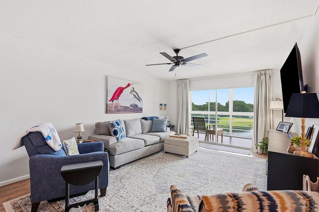 2905 Victoria Place C4, Coconut Creek, FL 33066
