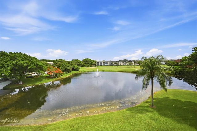 2905 Victoria Place C4, Coconut Creek, FL 33066