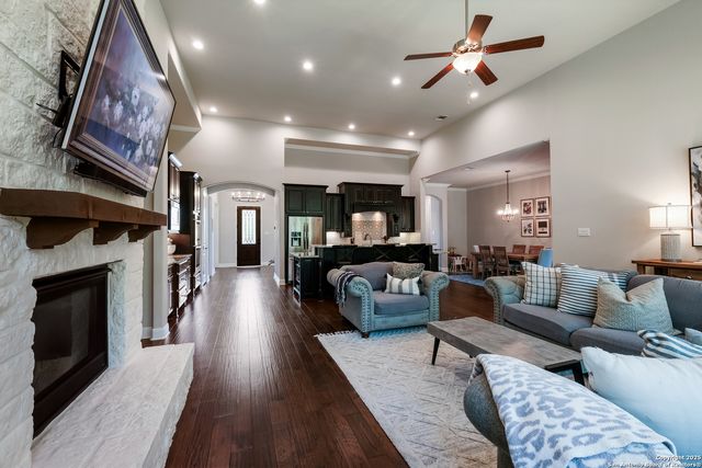 4111 Monteverde Run, San Antonio, TX 78261