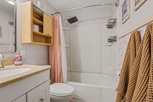 1005 Lancaster Drive, South Bend, IN 46614