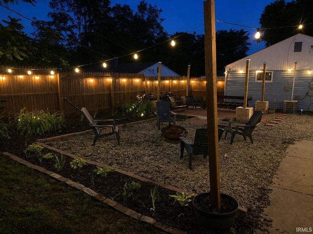 1005 Lancaster Drive, South Bend, IN 46614