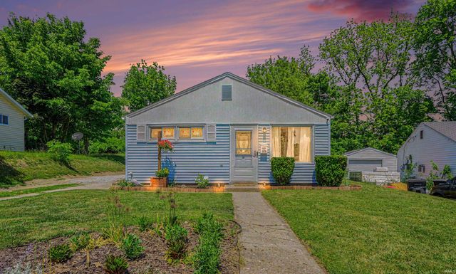 1005 Lancaster Drive, South Bend, IN 46614