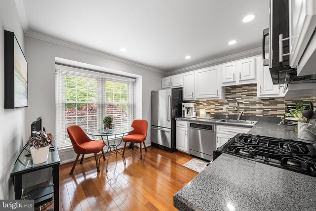 3720 MOUNT AIREY LN, Annandale, VA 22003