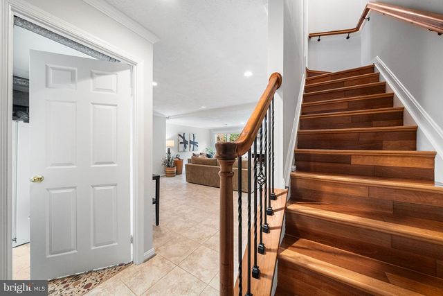 3720 MOUNT AIREY LN, Annandale, VA 22003