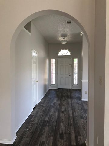 1417 WARWICK Drive, Lancaster, TX 75134