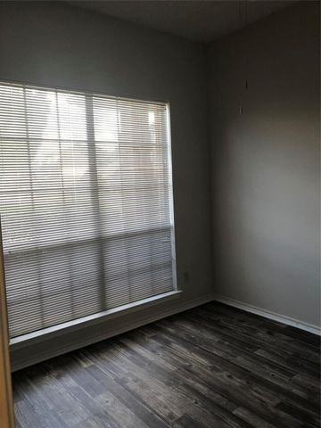 1417 WARWICK Drive, Lancaster, TX 75134