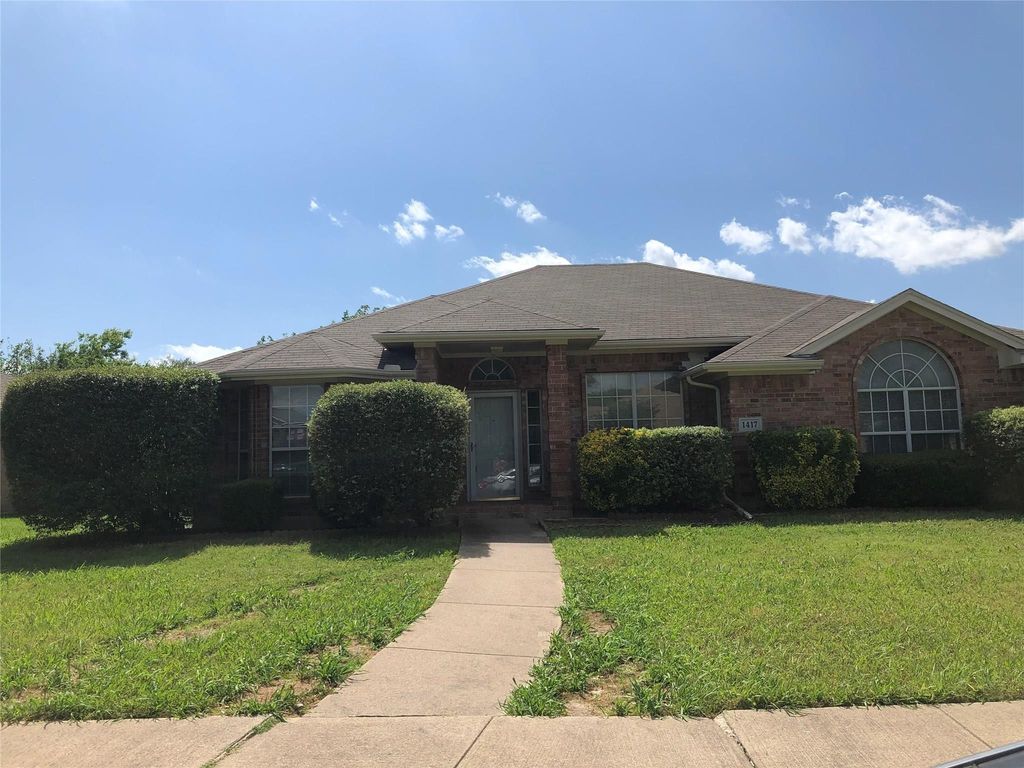 1417 WARWICK Drive, Lancaster, TX 75134