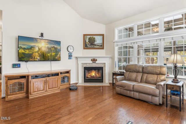 1086 Mosstree Drive, Apex, NC 27502