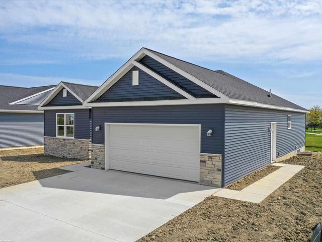 70618 Sunny Brook Lane 14, Richmond, MI 48062
