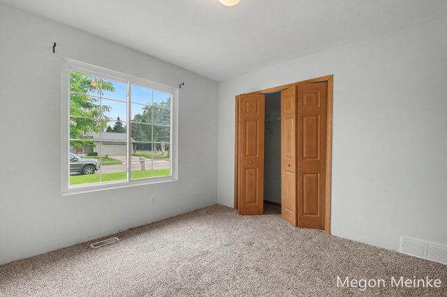 105 Pineview Drive, Belding City, MI 48809
