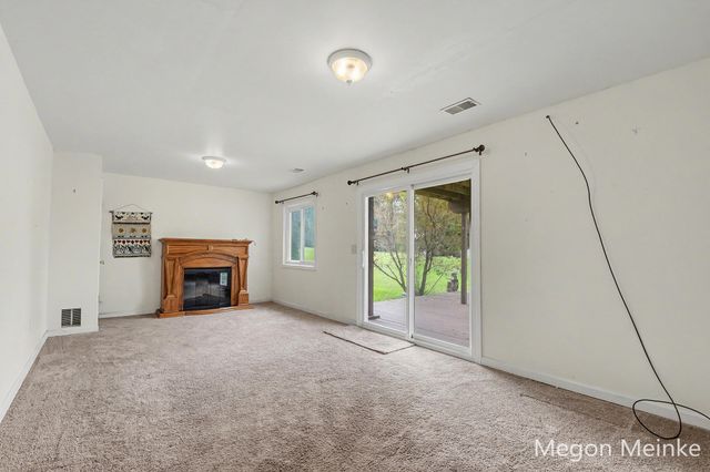 105 Pineview Drive, Belding City, MI 48809