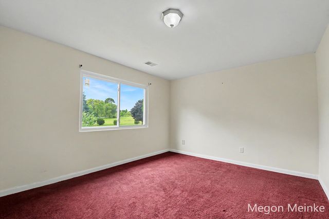 105 Pineview Drive, Belding City, MI 48809