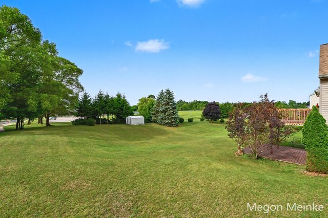 105 Pineview Drive, Belding City, MI 48809