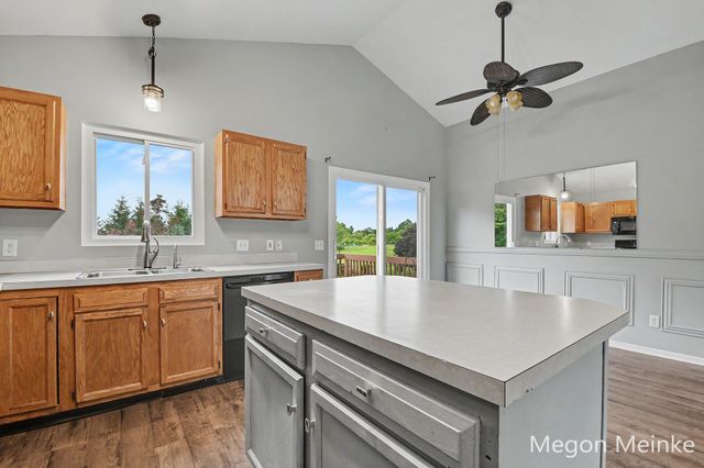 105 Pineview Drive, Belding City, MI 48809