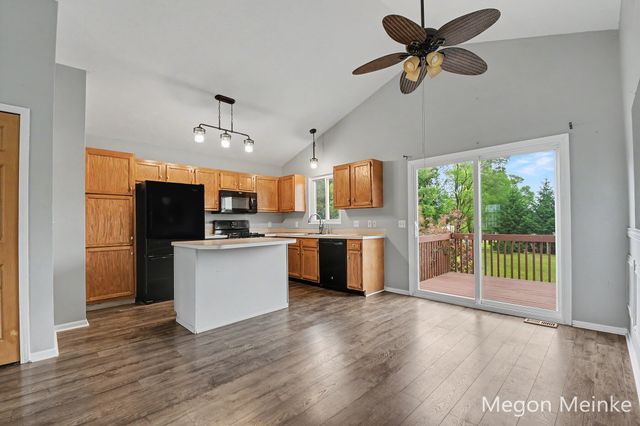 105 Pineview Drive, Belding City, MI 48809