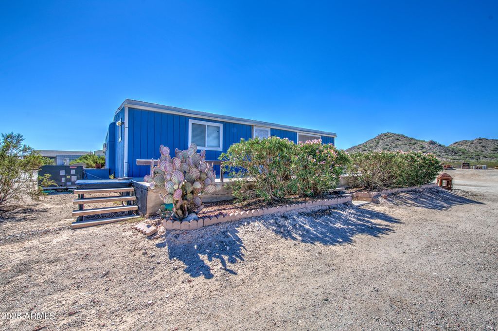 2237 W VIRGIL Drive, San Tan Valley, AZ 85144 — exterior