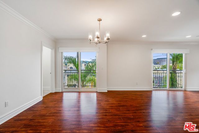 8610 Chalmers Drive 302, Los Angeles, CA 90035