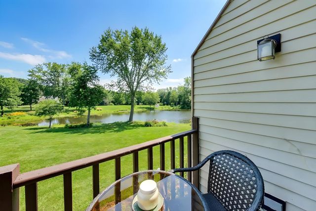 334 Bristol Lane, Fox River Grove, IL 60021