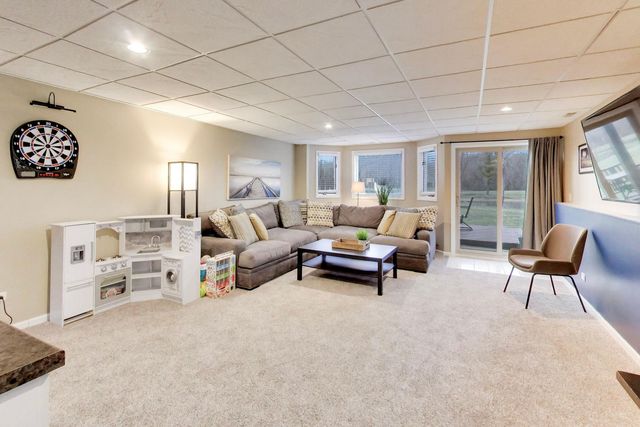 334 Bristol Lane, Fox River Grove, IL 60021