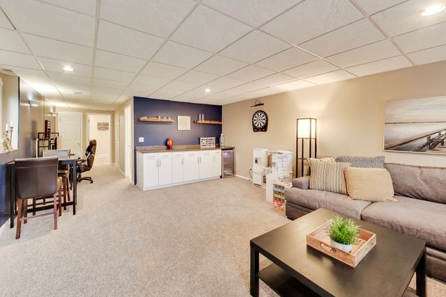 334 Bristol Lane, Fox River Grove, IL 60021