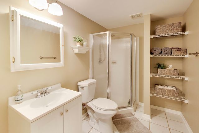 334 Bristol Lane, Fox River Grove, IL 60021