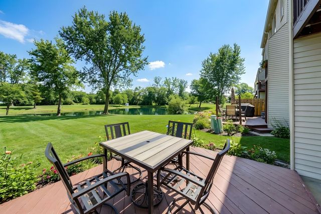 334 Bristol Lane, Fox River Grove, IL 60021