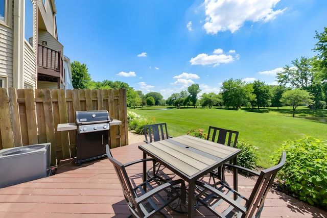 334 Bristol Lane, Fox River Grove, IL 60021