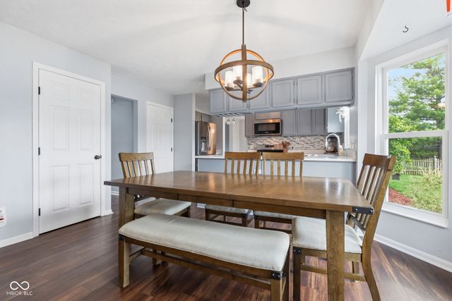 630 Creston Point Circle, Indianapolis, IN 46239