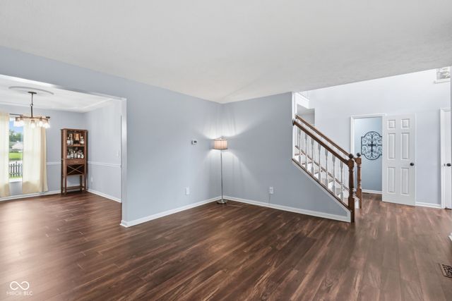 630 Creston Point Circle, Indianapolis, IN 46239