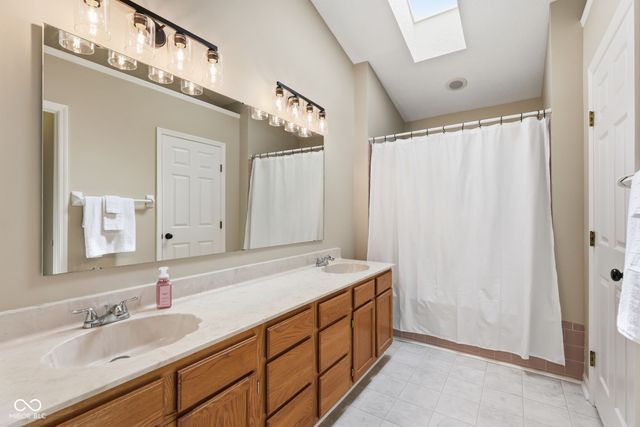 630 Creston Point Circle, Indianapolis, IN 46239