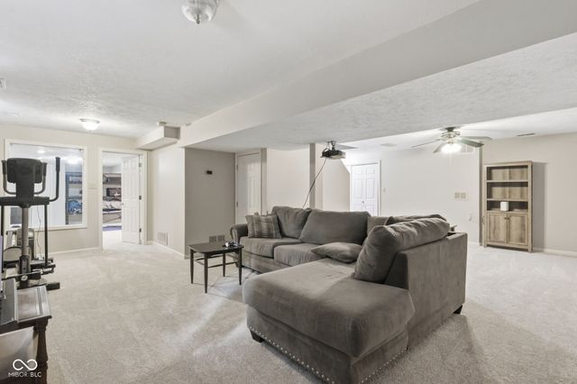 630 Creston Point Circle, Indianapolis, IN 46239