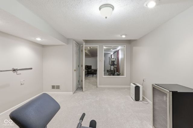 630 Creston Point Circle, Indianapolis, IN 46239