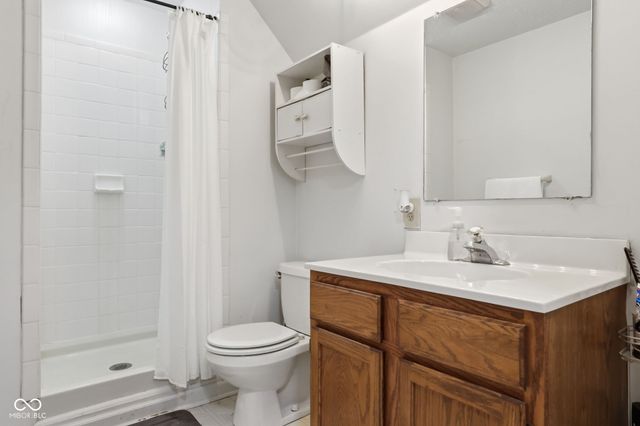630 Creston Point Circle, Indianapolis, IN 46239