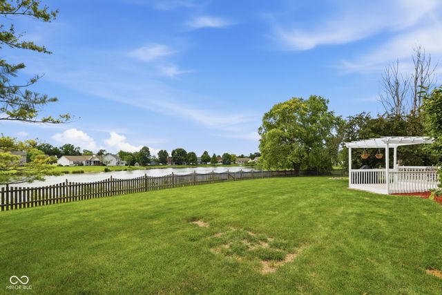 630 Creston Point Circle, Indianapolis, IN 46239