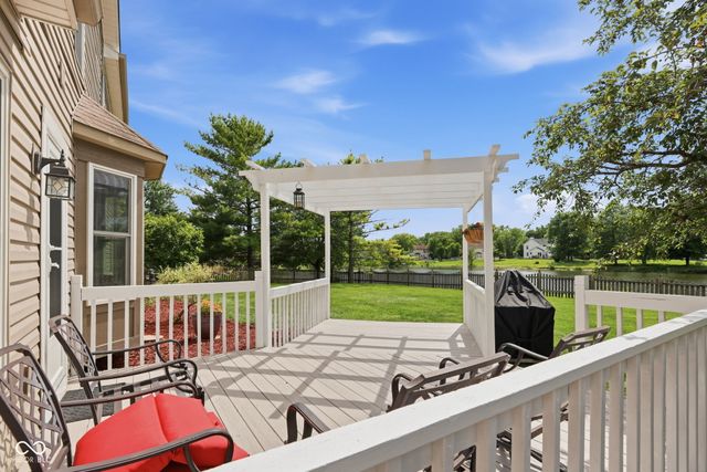 630 Creston Point Circle, Indianapolis, IN 46239