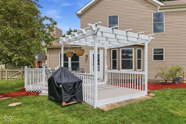 630 Creston Point Circle, Indianapolis, IN 46239