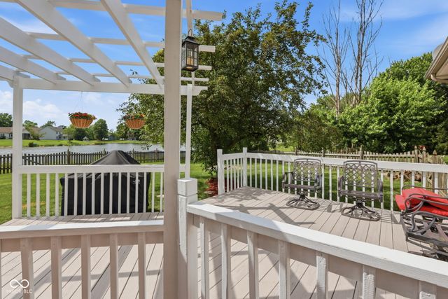630 Creston Point Circle, Indianapolis, IN 46239