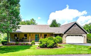 132 Mountain Valley Drive, Hendersonville, NC 28739