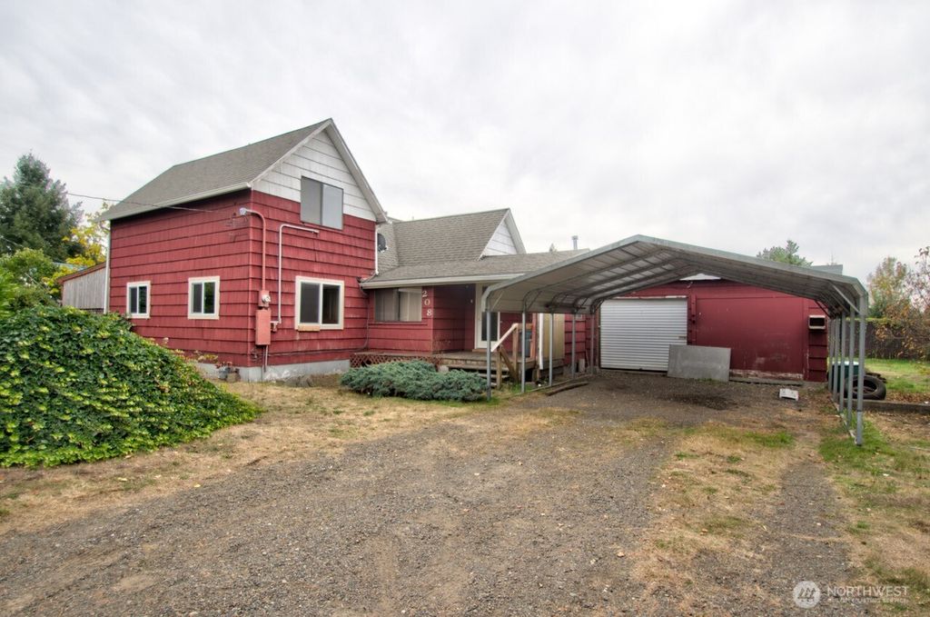 208 W Roanoke, Centralia, WA 98531